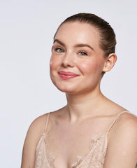 Wander Beauty cream blush for cheeks and lips with buildable color.