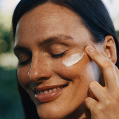 Weleda Olive Leaf Extract jar highlights antioxidant-rich plant ingredients.