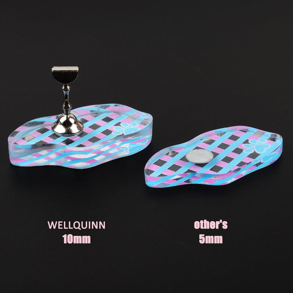 Wellquinn cloud and checkerboard design adds stylish flair to your station