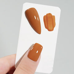 WHsHeria brush and bottle close-up for precise color application