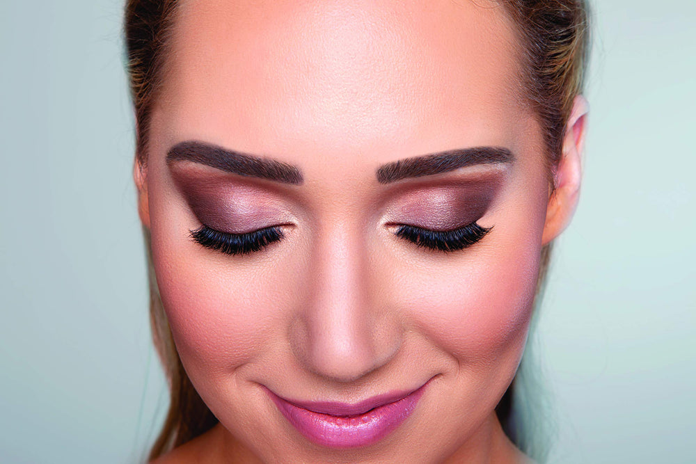 Xtreme Lashes GlideShadow Sienna swatch demonstrating even coverage for day looks.