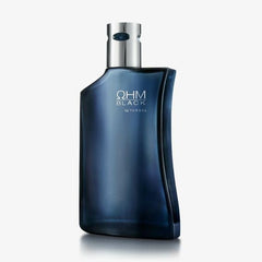 Yanbal OHM Black bottle showing tea pour, signaling a refined profile