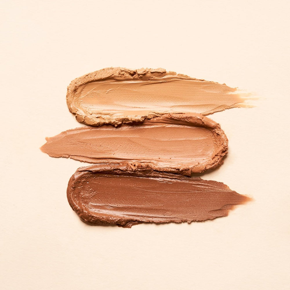 YENSA packaging tube with brush enables easy on-the-go bronzing.