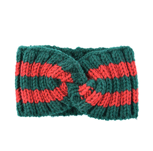 Yili Maizi chunky knit headband braided front provides warm style without snagging hair.