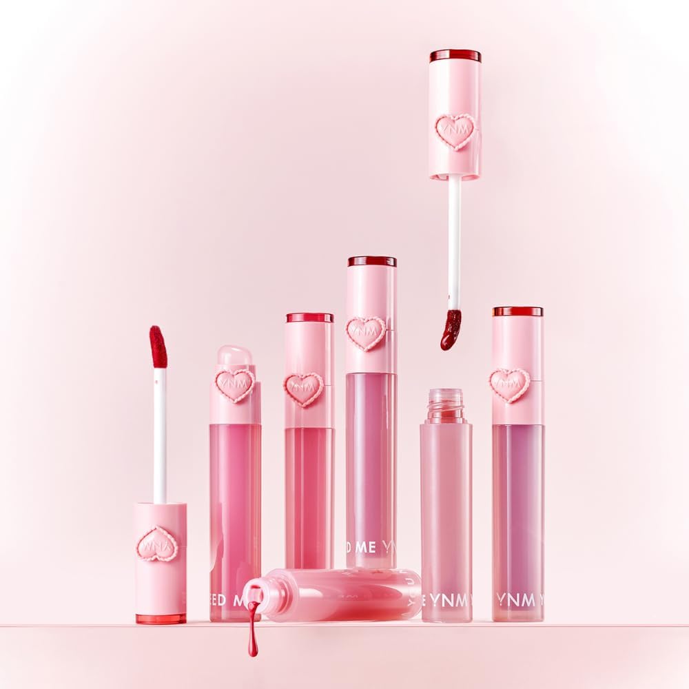 YNM Heart Jelling Tint application shot with angled tip for edges