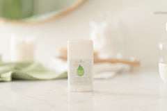A fresh scent from Young Living CitraGuard evokes daytime confidence for daily wear.