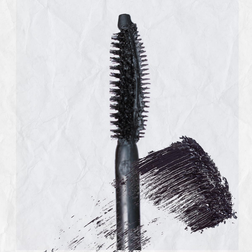 Base-to-tip application with YuYa mascara for lifted lashes