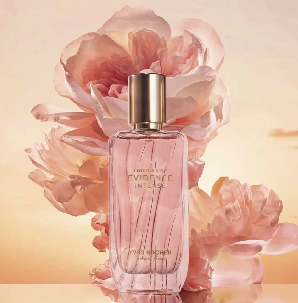 Yves Rocher Comme Une Evidence Intense damask rose note delivers honeyed, velvety scent.