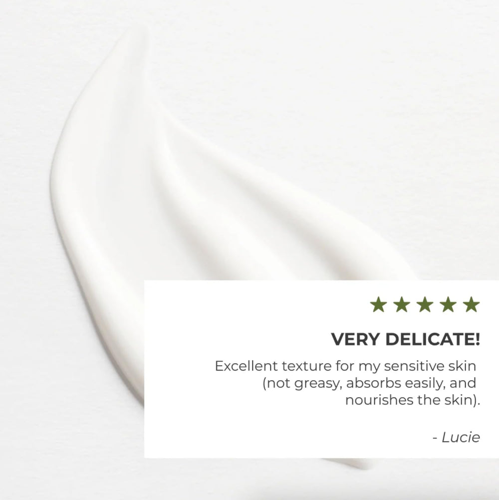 Yves Rocher Petitgrain aroma showcases sweet, delicate scent in hand care.