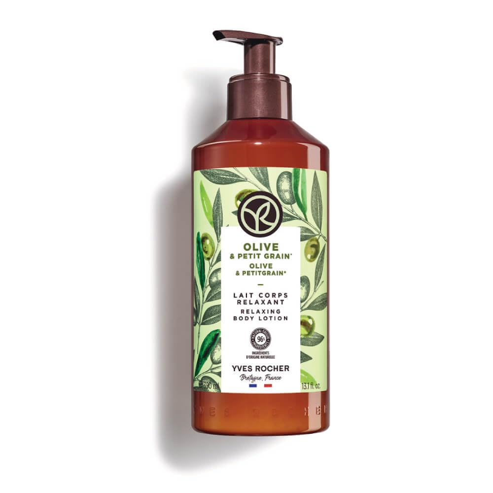 Yves Rocher bottle displaying 390 ml for daily nourishment.