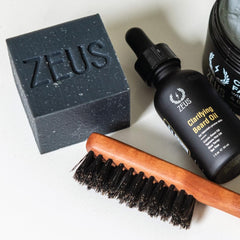 ZEUS Beard Wash Bar charcoal detail emphasizes clarifying action for beardruff control.