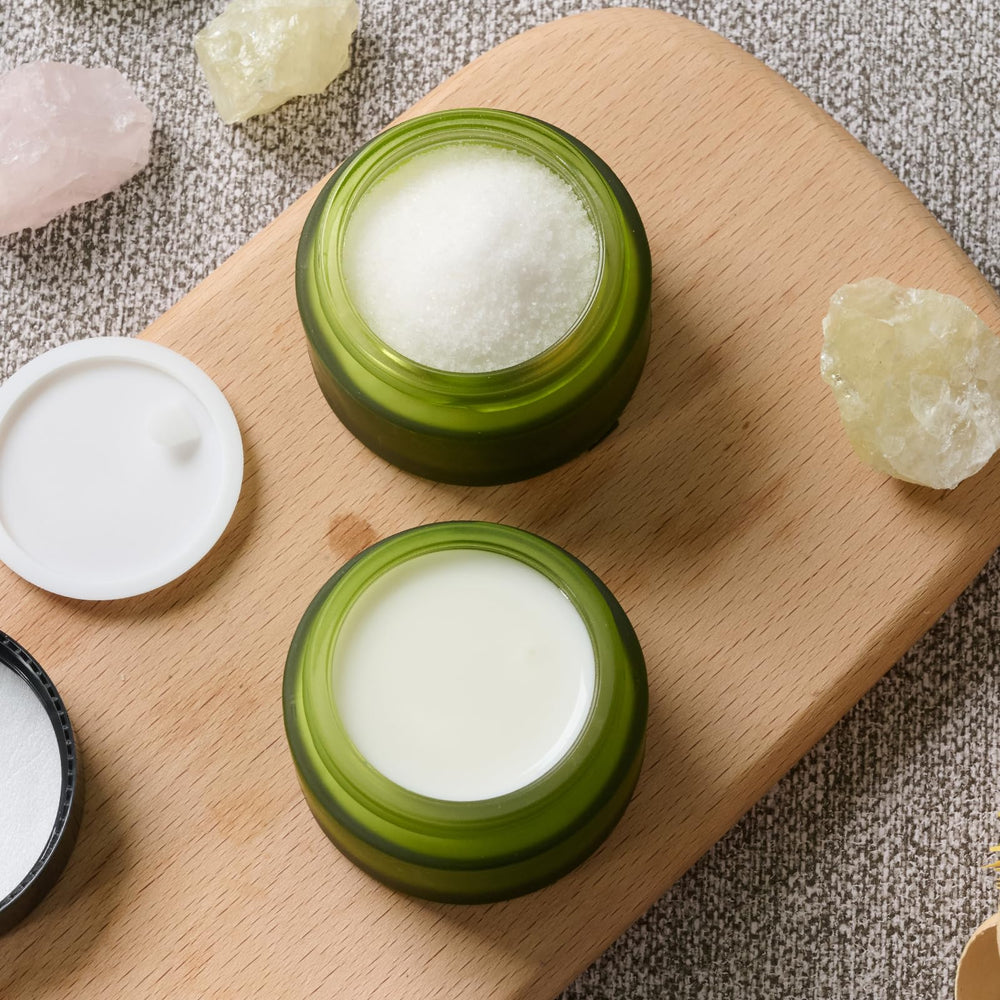 11 Hoa Kinh compact jars fit in purses and luggage.