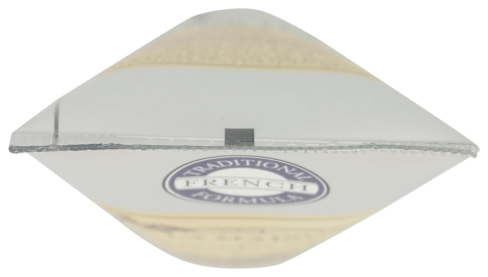 A La Maison Lavender Aloe hand cream application demonstrates quick absorption.