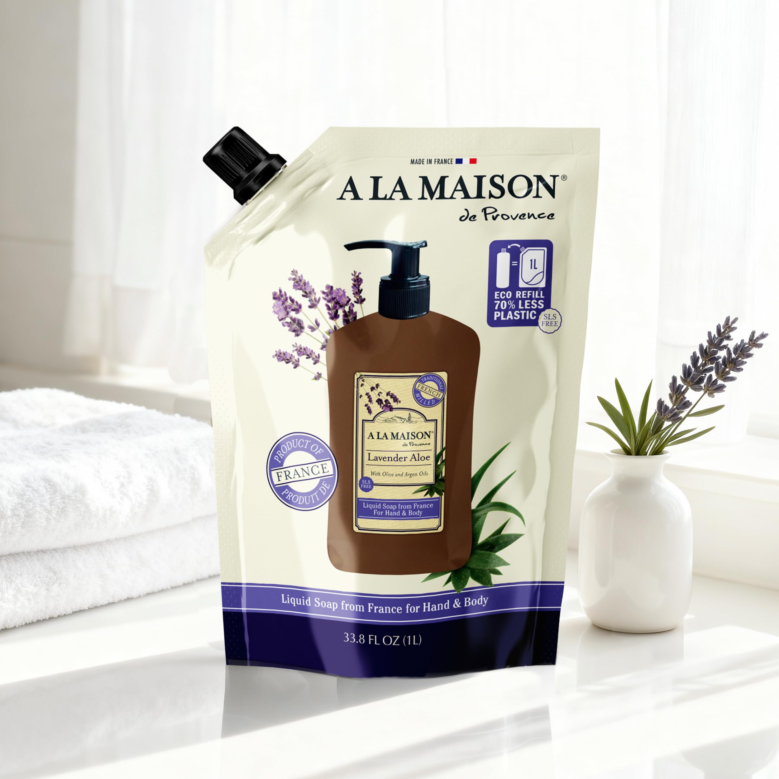 A LA MAISON plant-based oil ingredients support a soft, comfortable hand feel.