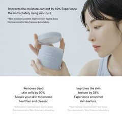 Abib Sedum Hyaluron Pad Hydrating Touch creates a dewy, moisturized complexion.