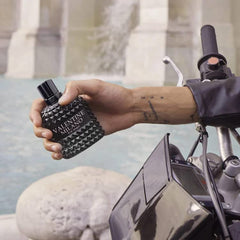 A CENTER Valentine man 100ml bottle, woody-spicy profile for lasting impressions.