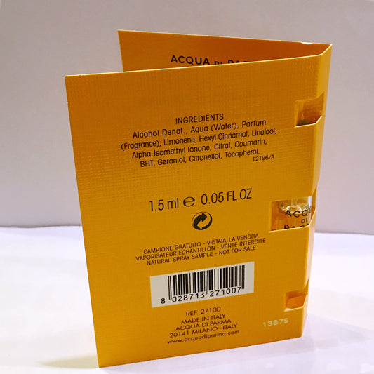 Acqua di Parma Colonia Pura packaging closeup emphasizing elegant design and premium vibes.