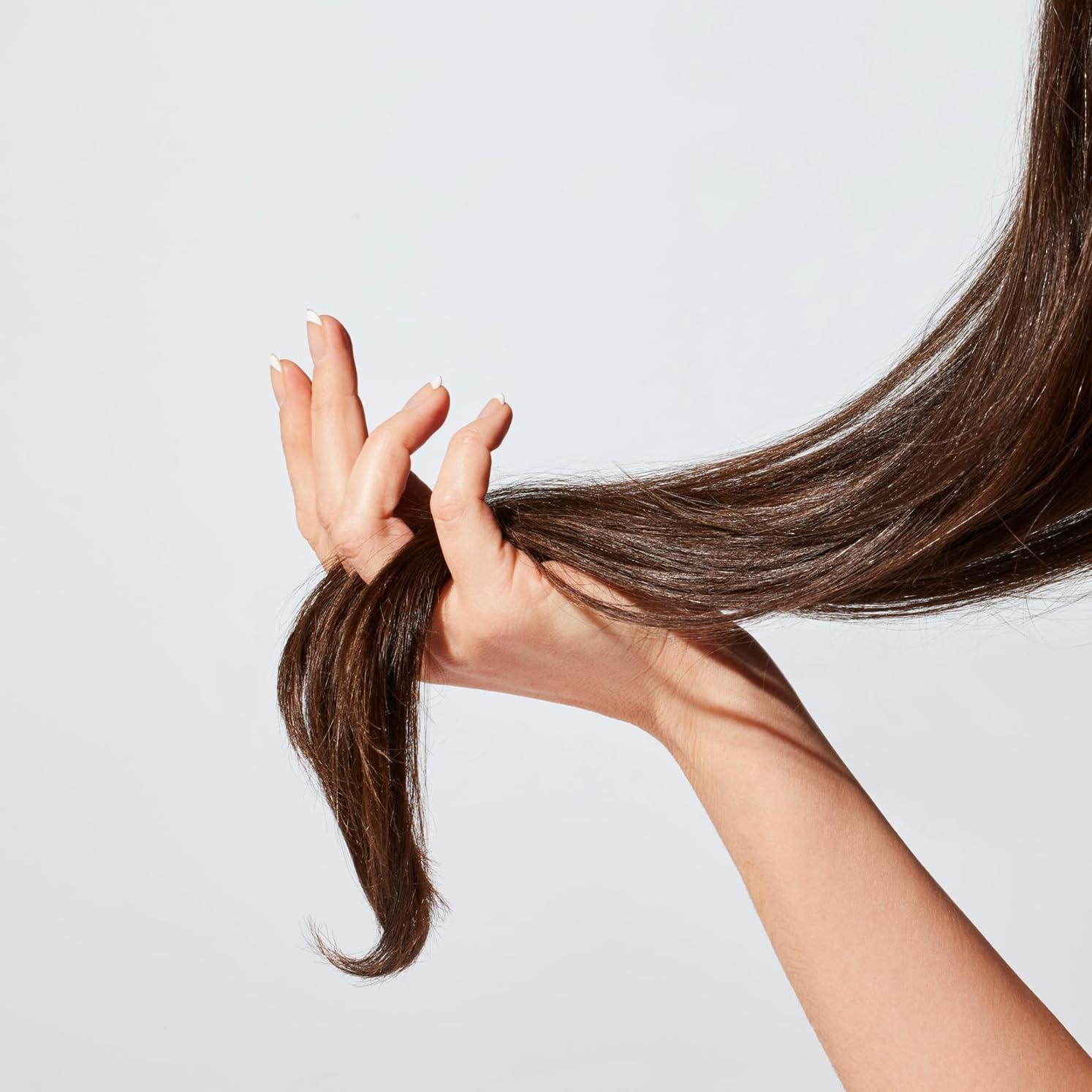 Acure Bonding Shampoo avocado oil wellness image shows nourishing, smoothing benefits.