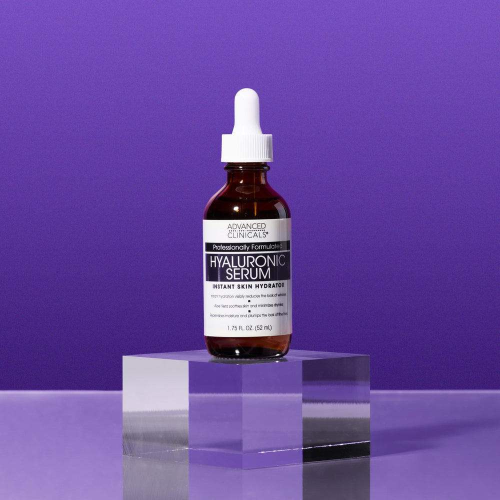 Advanced Clinicals Hyaluronic Acid Serum applying with light moisture retention benefits