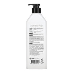 Aekyung Kerasys Repairing Shampoo lather ready for gentle cleansing