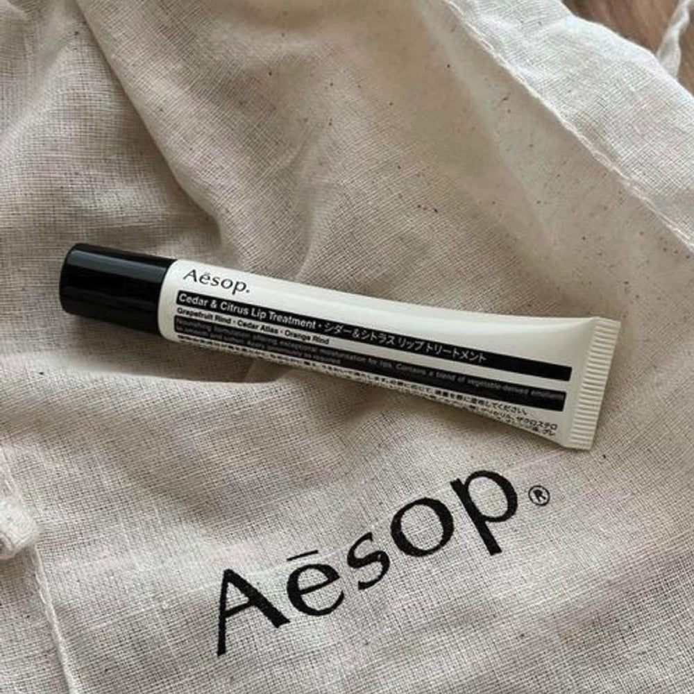 Aesop Cedar Atlas wood notes provide a warm, citrus-forward fragrance with smooth slip.
