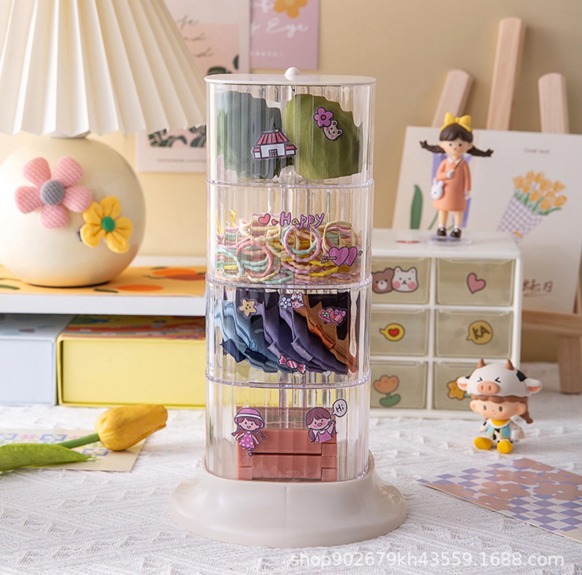 AevumTech separate compartments for scrunchies and clips simplify storage.