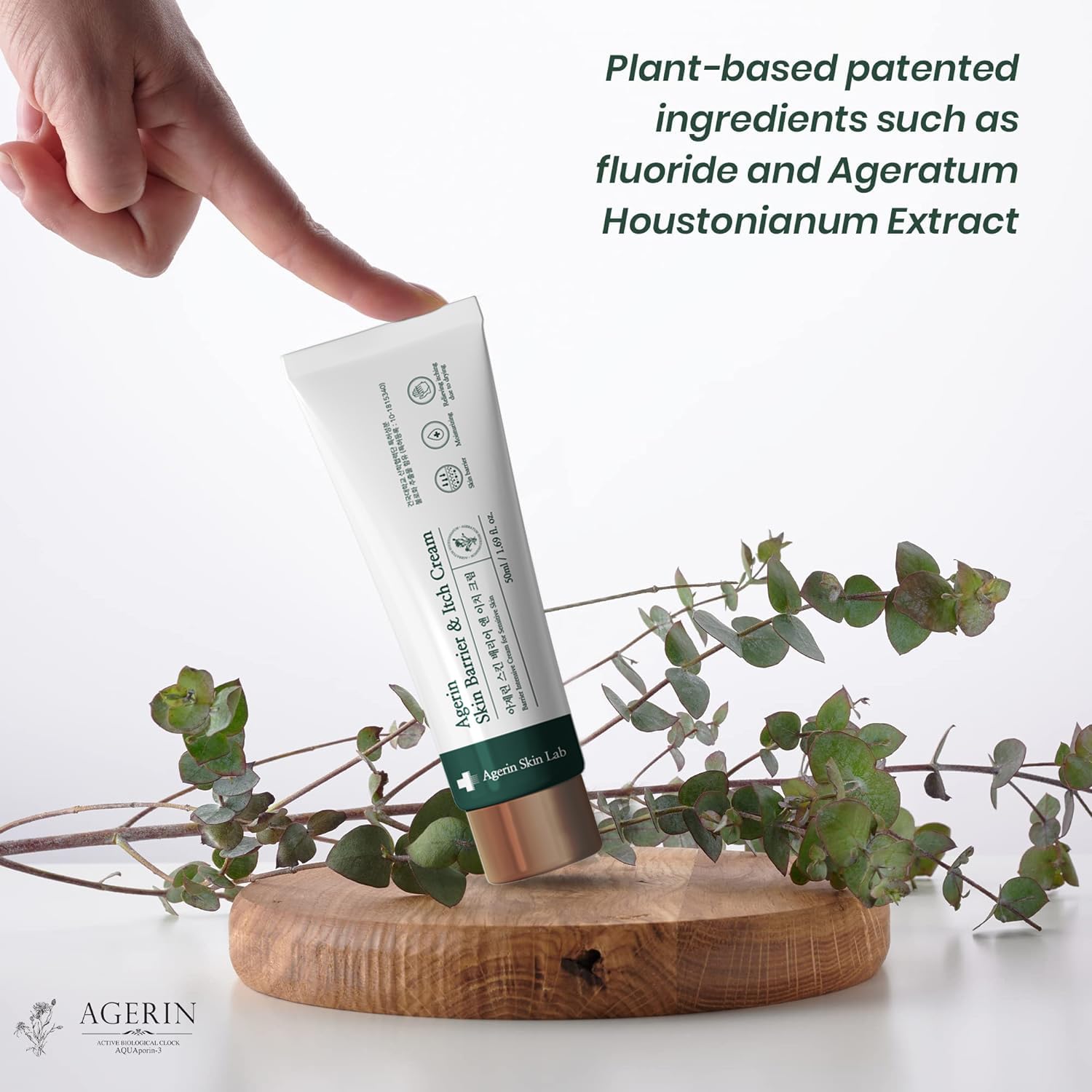 Vegan and cruelty-free icon signals ethical skincare choice.