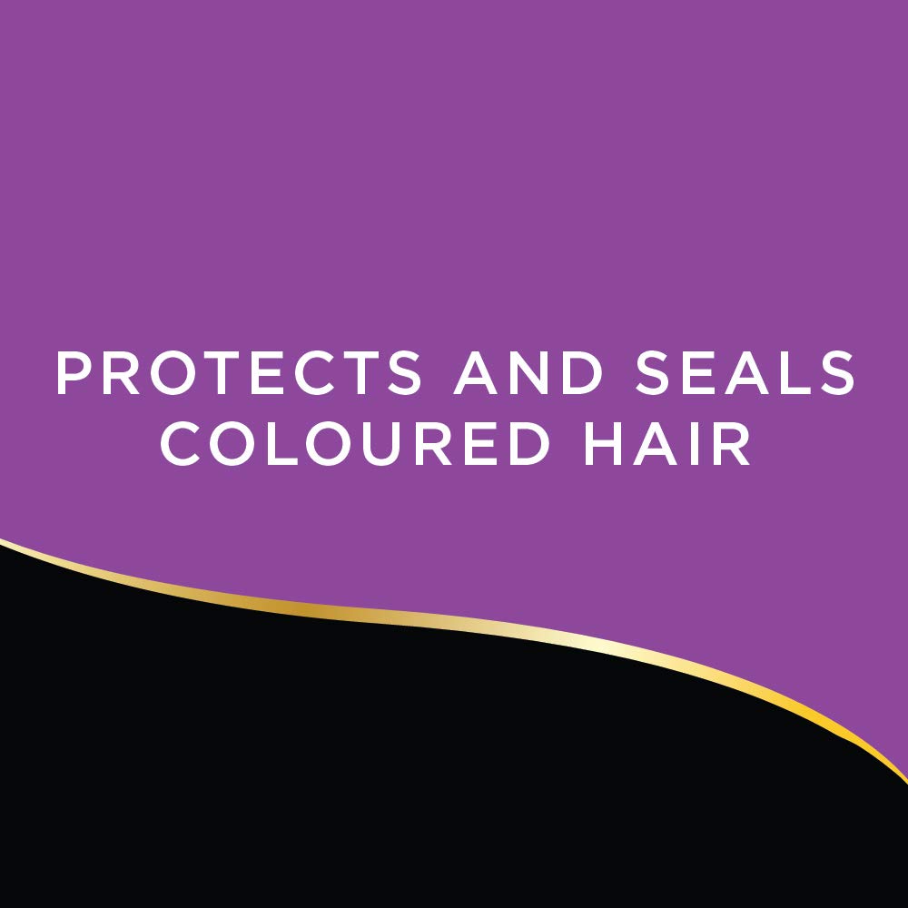 AGREE Keratin Conditioner being applied to damp hair, providing moisture and protection.