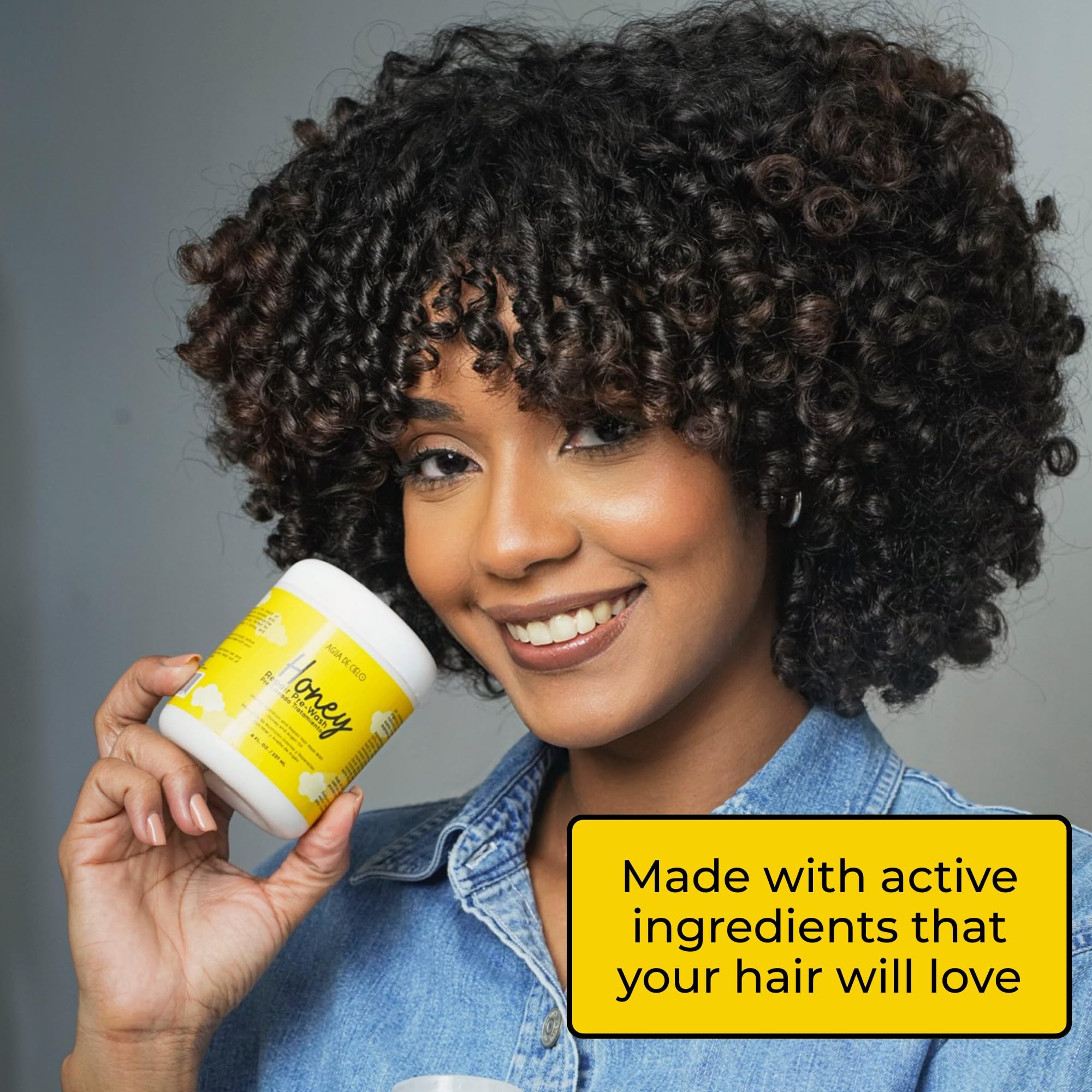 Application on hair demonstrating pre-shampoo use with Agua de Cielo