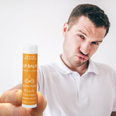 Eco-friendly packaging with biodegradable materials for ALIDA PURE lip balm set.