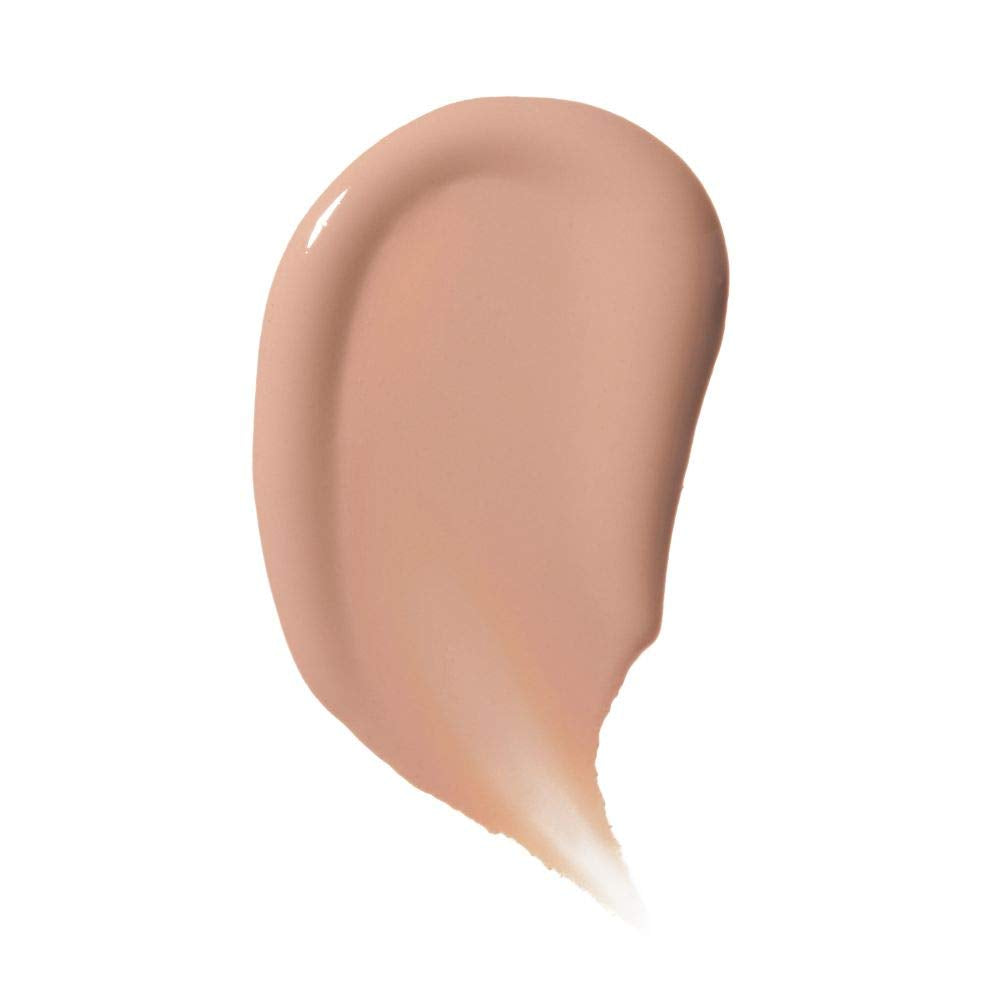 Swatch of shade 200 Buff showing light-to-medium undertones.