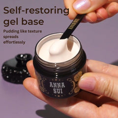 ANNA SUI Gel Foundation Primer on skin swatch demonstrates pore-minimizing, long-lasting effect