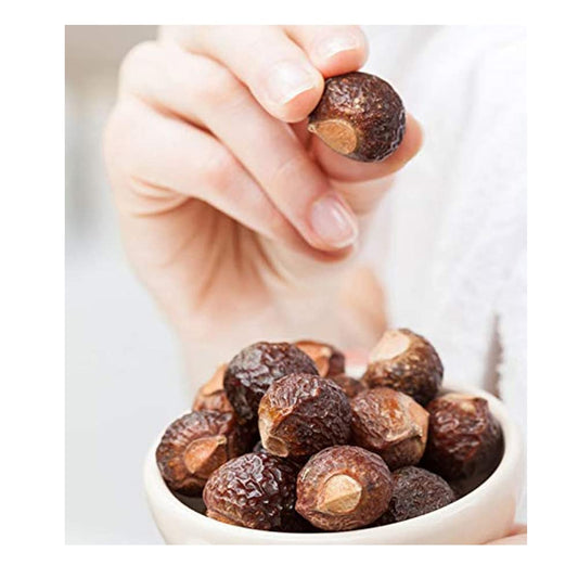 AnNafi Reetha powder made from pods for gentle, plant-based cleaning and hair care.