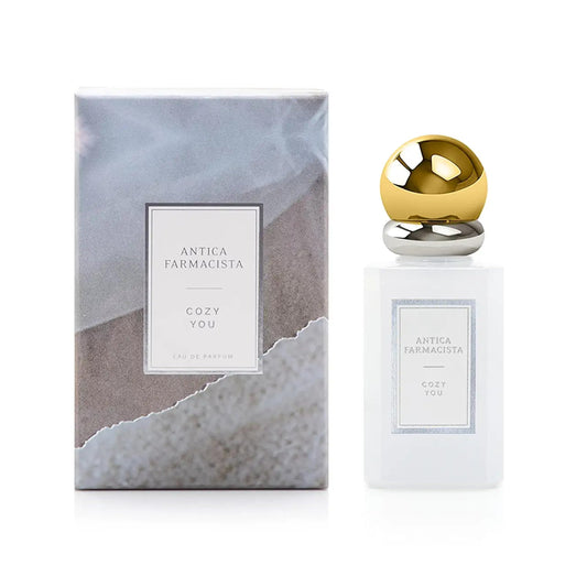 Antica Farmacista Cozy You bottle pour — long-lasting elegance for daily use.