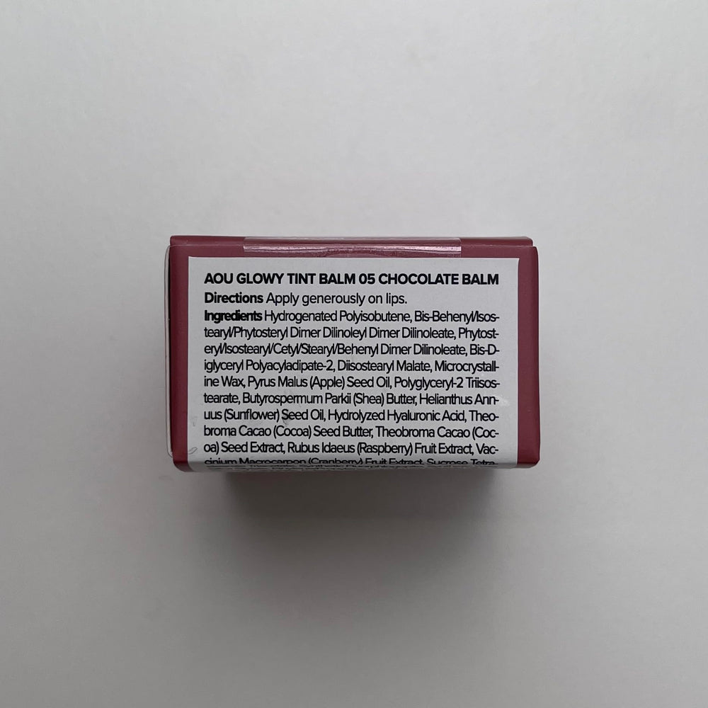 AOU Glowy Tint Balm lip-gloss finish on lips for natural shine