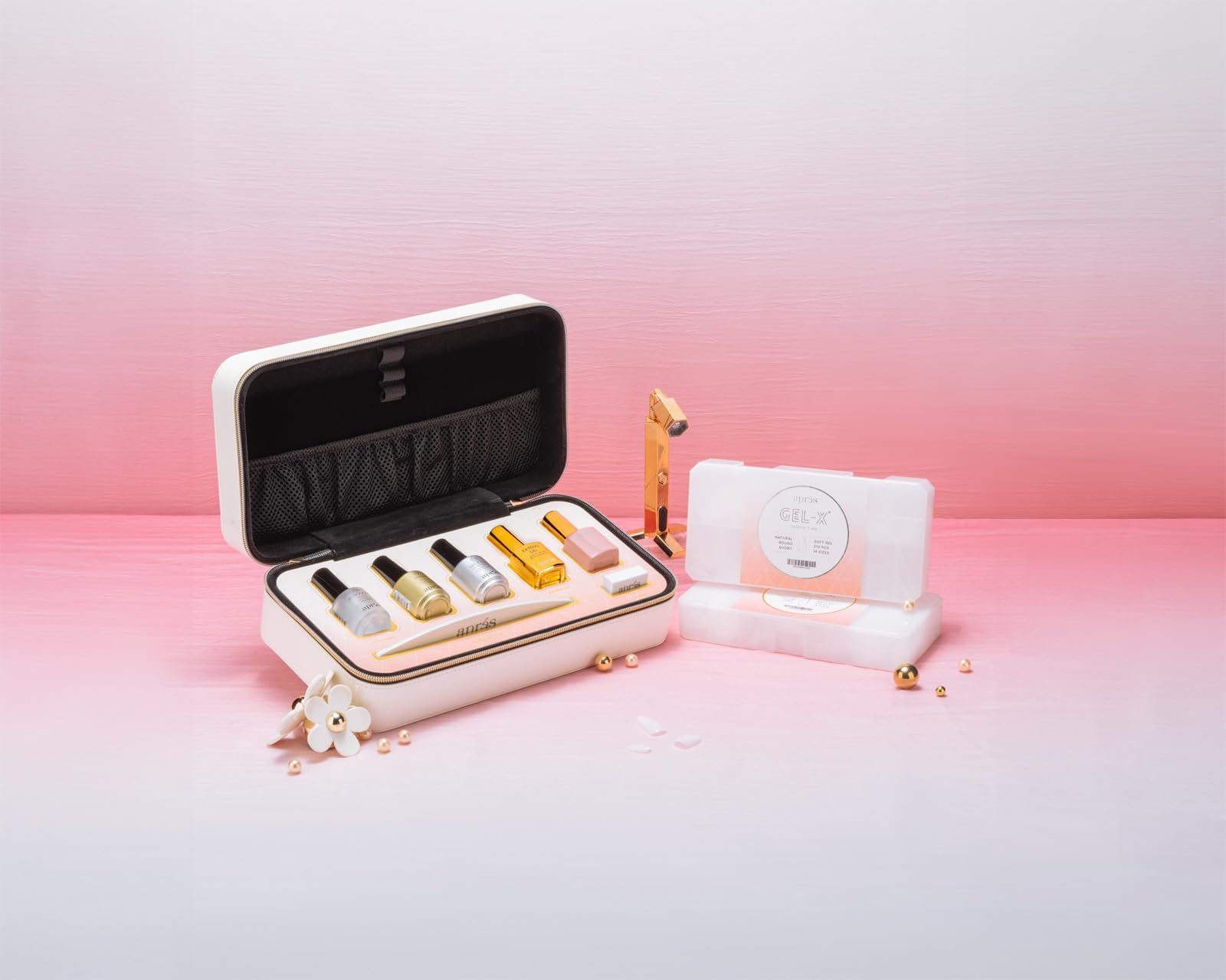 APRÉS Omni Light for precise curing in salon or at home.