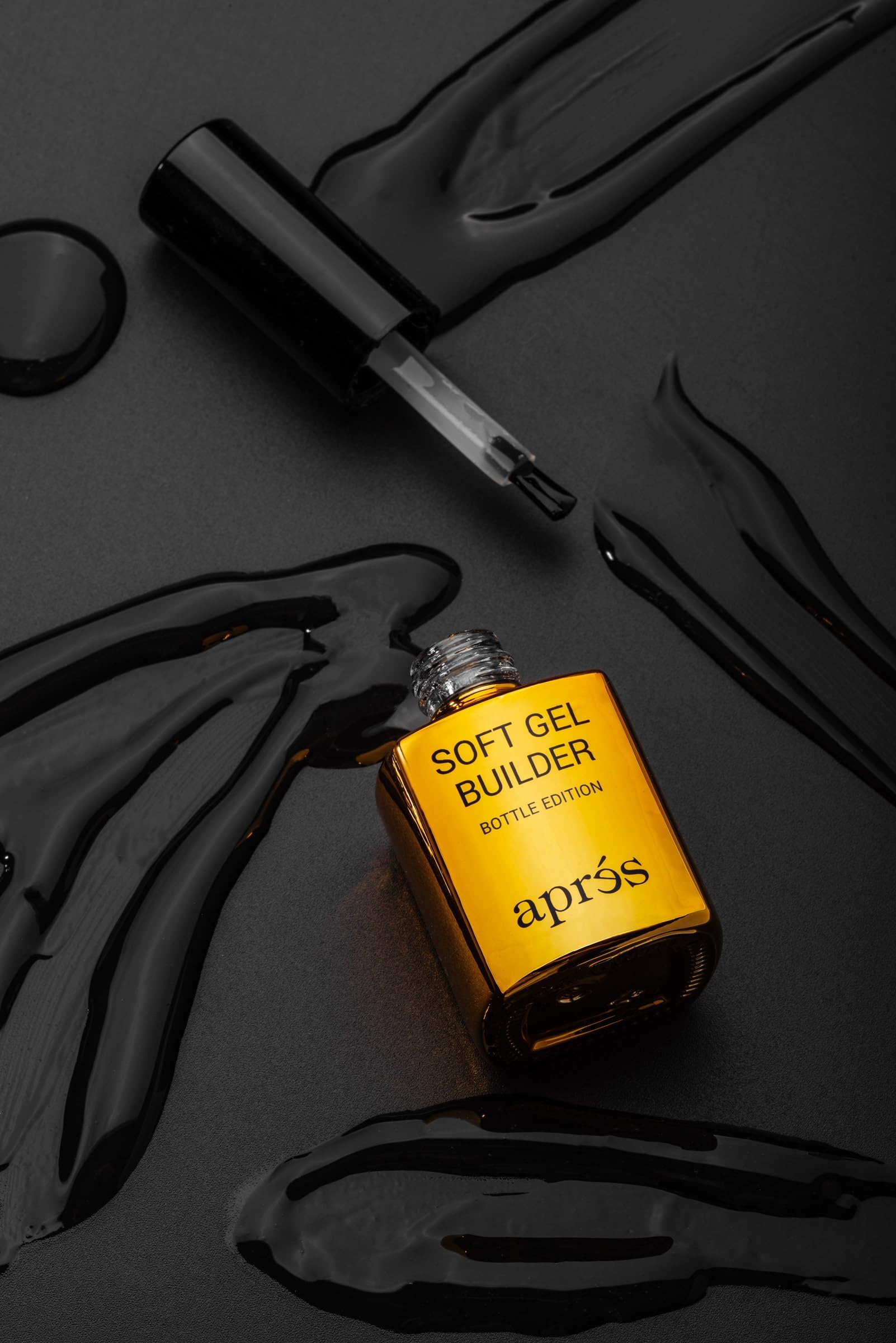 APRÉS Soft Gel Builder durable, flexible formula designed for long-lasting wear.
