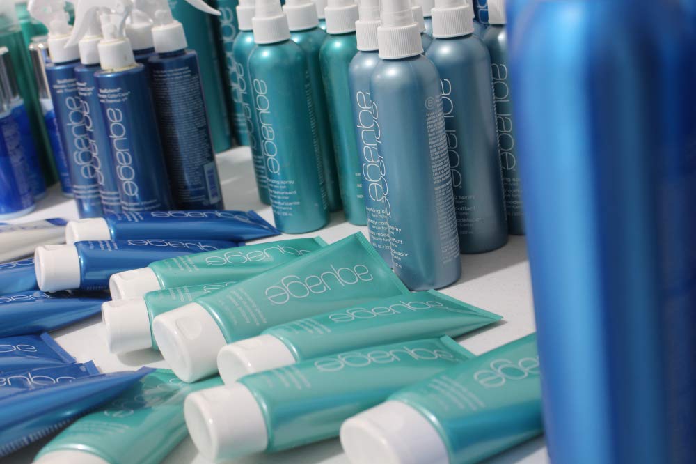Aquage Uplifting Foam leaves a soft, natural finish with no stiffness or flaking.