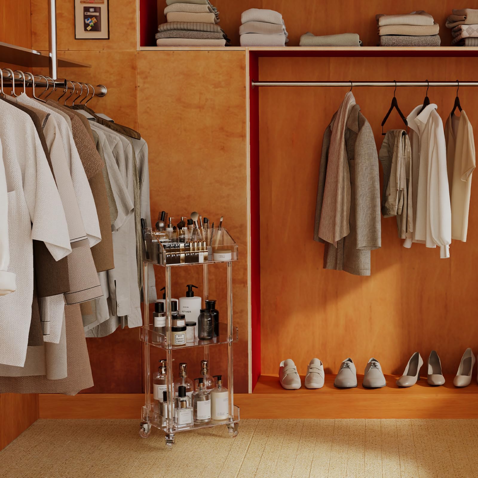 Aquiver smooth-rolling wheels with brakes provide mobile, stable organization.