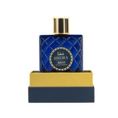 ARIAZ Sigma cap detail emphasizes a refined, premium bottle design.