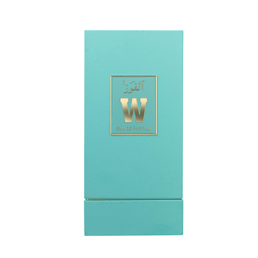 Spritzing ARIAZ W for a light, refreshing daily scent.