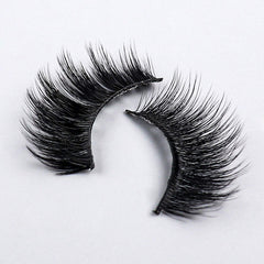 AROIC lightweight lashes deliver natural look without heaviness for daily wear.