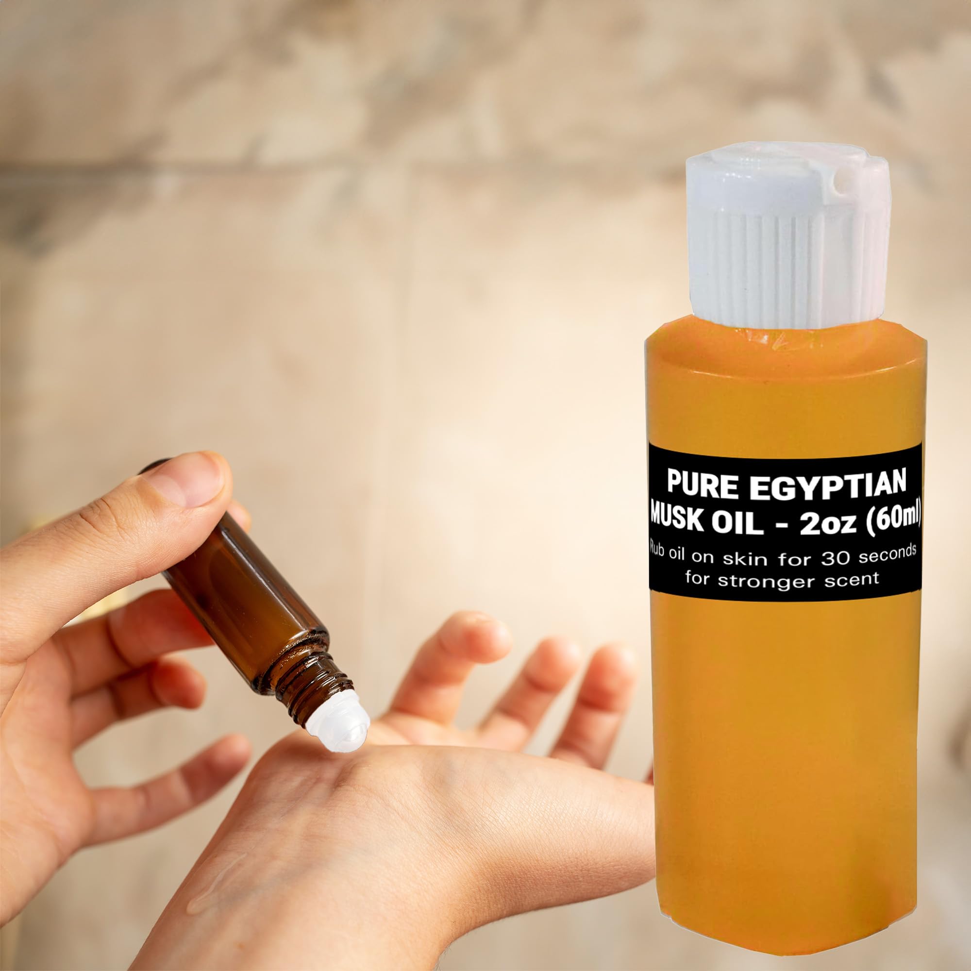 Amber glass bottle label of Aromazen Egyptian Musk Oil for premium fragrance detail.