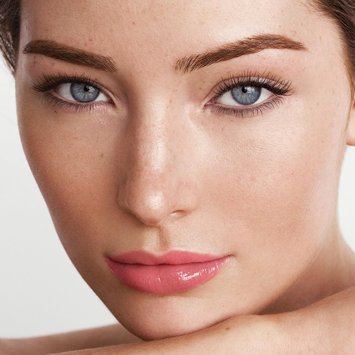 ATHLETIC COSMETIC The G.O.A.T. mascara made in Italy with premium ingredients.