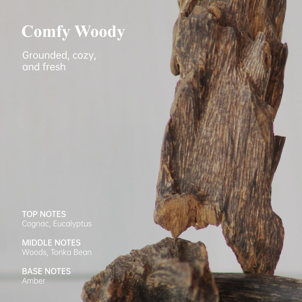 Atom Fresh Hand Cream Comfy Woody label closeup highlighting ceramides and niacinamide for barrier support.