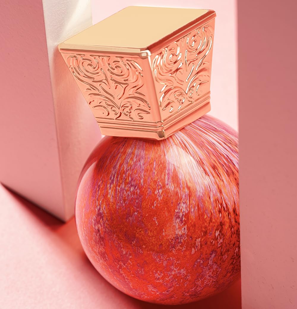 AuroraScents Cherry in the Woods jasmine and rose detail conveys elegant day-to-night appeal.