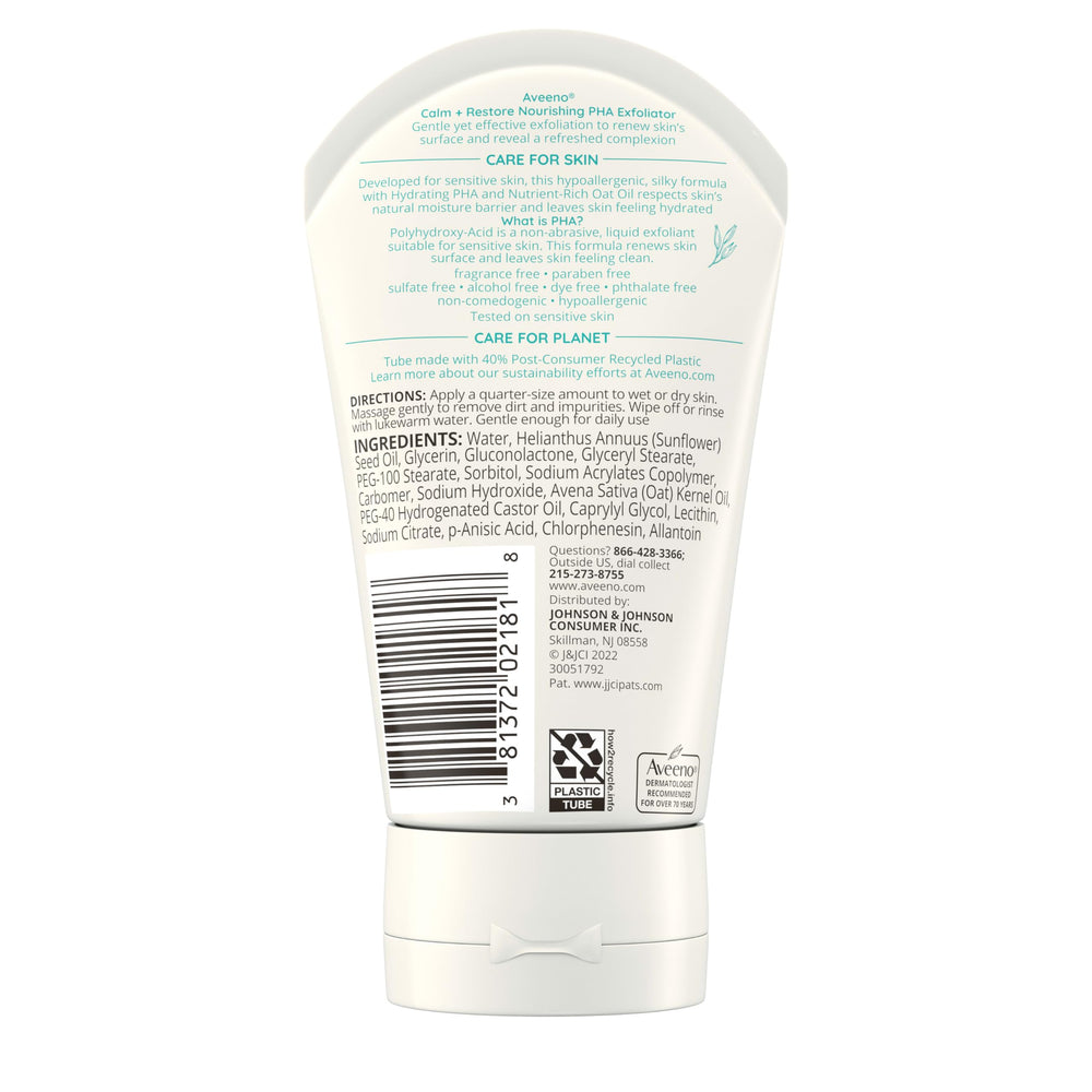 Soft close-up conveys creamy texture and light hydration after use.