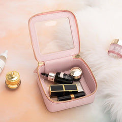 Aveniee waterproof cosmetic case with water-resistant surface easy to wipe clean.
