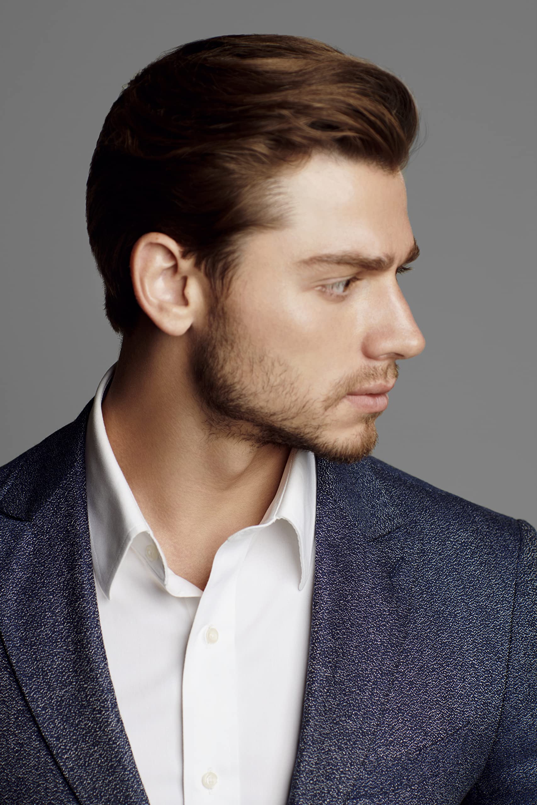 Avenue Man Sleek Finish urban hair scene with salon-grade performance at home