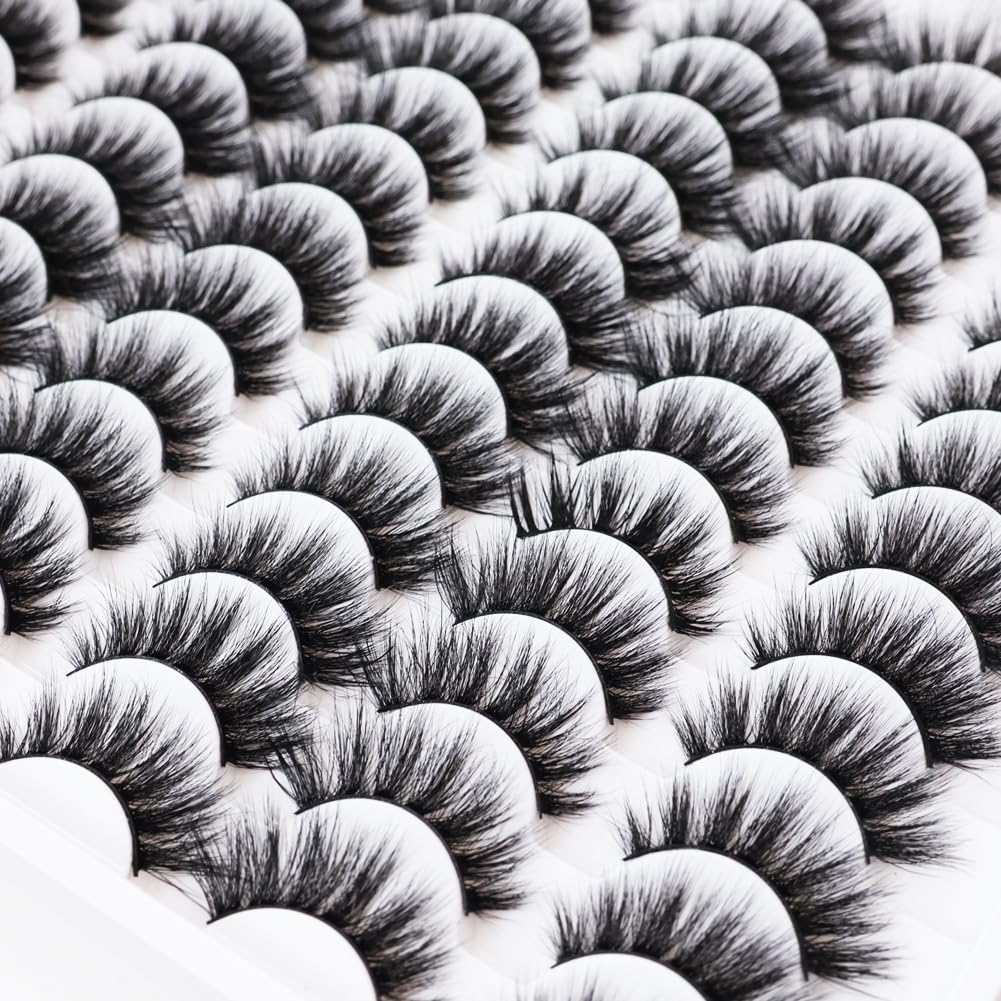 Azenlo 3D fluffy cat eye lashes provide lasting fluffy volume.
